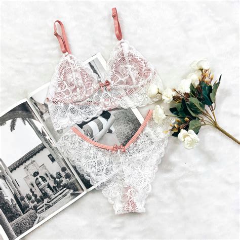 Conjunto Lingerie Calcinha E Suti Sexy De Renda Bicolor Gigi Shopee Brasil