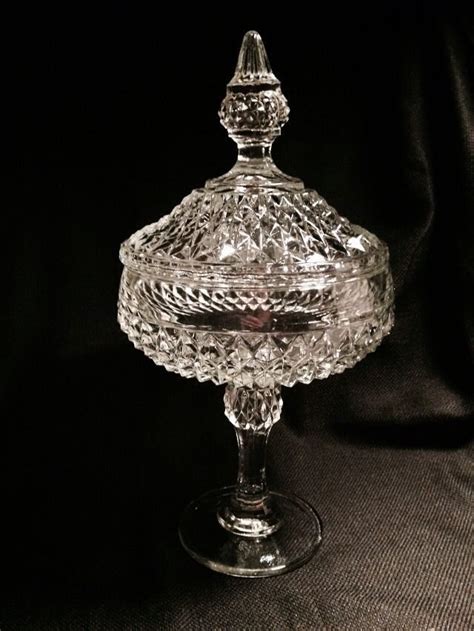 Cystal Clear Glass Vintage Pedestal Candynuts Dish With Lid1225