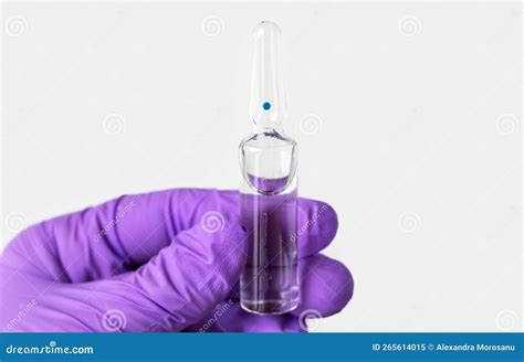 Mano Del M Dico En Guantes Quir Rgicos Sujetando Un Supositorio Rectal Anal O Vaginal Virus De