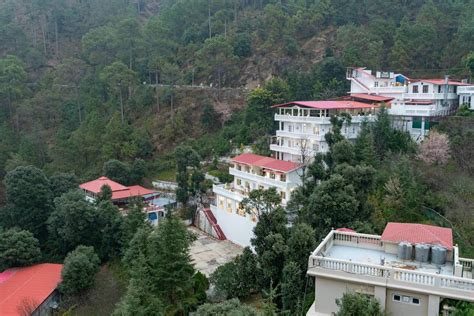 Tehri Club Resort By Dls Hotels Venue Chamba City Weddingwire In