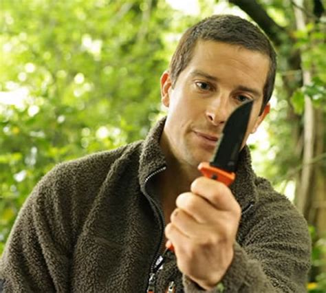 Bear Grylls Folding Sheath Knife - Yuppie Gadgets