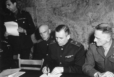 Капитуляция Германии 7 мая 1945 года: почему Сталин запретил её ...
