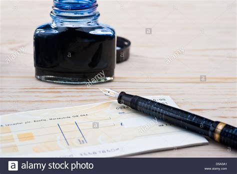 Cheque Book Hi Res Stock Photography And Images Alamy