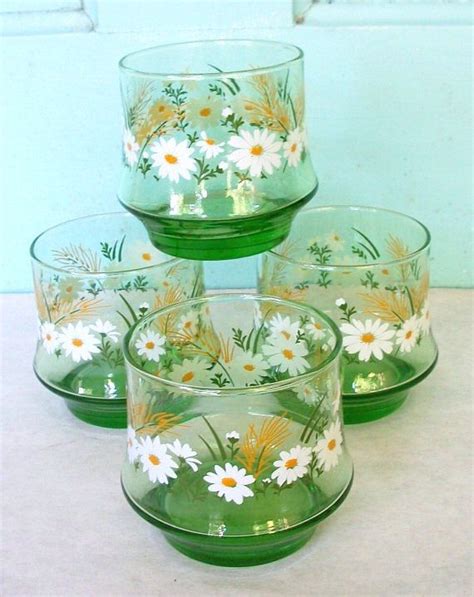 Vintage Libbey Green With Daisies Drinking Glasses Set Of 4 Etsy Libbey Vintage Libbey Glasses