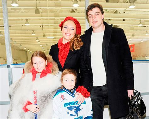 Дети Аллы Довлатовой: сын Павел и дочери Дарья, Александра, Мария