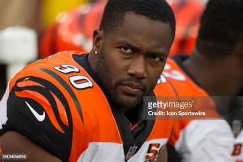 555 Michael Johnson Bengals Photos And High Res Pictures Getty Images