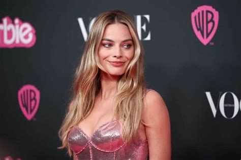 Top 10 Margot Robbie Hot And Sexy Photos