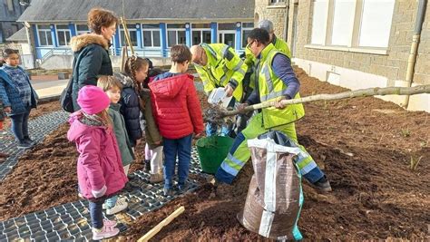 À Plérin un millier de plants et des arbres vont pousser dans cette