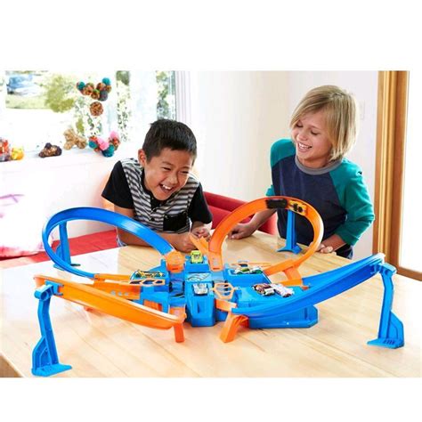 Mattel Hot Wheels Action Criss Cross Crash Trackset Dtn Spar Toys