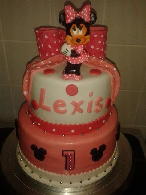 2 Tier Minnie Mouse Cake And 10 Cupcakes Decorated Cake Cakesdecor