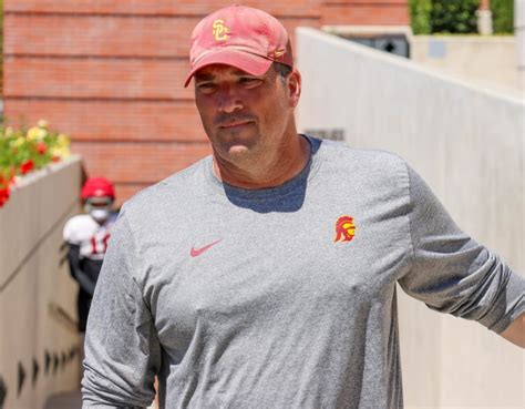 Josh Henson Talks Progress Of USC Offensive Line Through Fall Camp