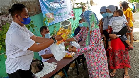 Serbu Ada Minyak Goreng Rp 14 Ribu Per Kg Di Surabaya Surabaya