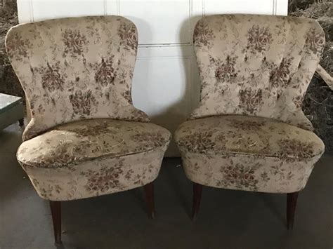 Pair of Vintage Chairs in Original Floral Fabric For Sale at 1stDibs