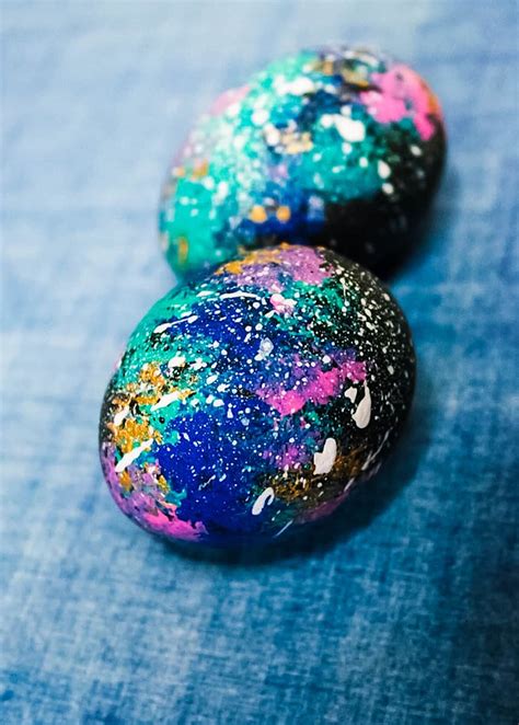 Galaxy Easter Eggs - Single Girl's DIY