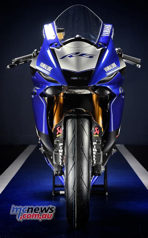 Yamaha Yzf R Showcased In Race Trim Mcnews