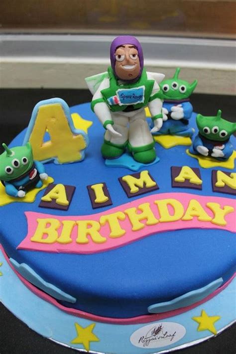 Buzz Lightyear Birthday Cake Decorated Cake By Reggae S Cakesdecor