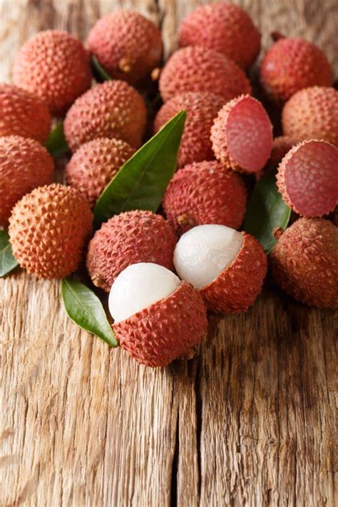 Litchi proprietà caratteristiche e ricette con questo frutto esotico