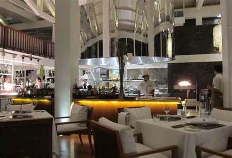 tips memilih fine dining restaurant bali  momen spesial