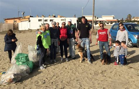 Ardea Tutti Insieme Sulle Spiagge Per Dire Stop Alla Plastica