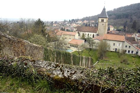 Village De Vaux Film France