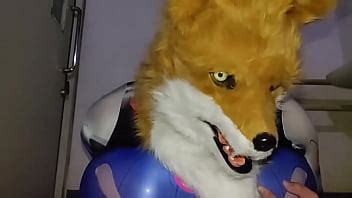 Zorra De Tetas Gigantes Se Masturba En Un Ba O P Blico Xvideos