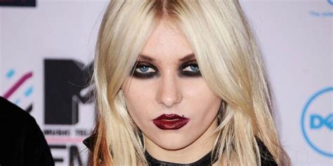 Taylor Momsen Without Makeup Looks Incredibly Sweet