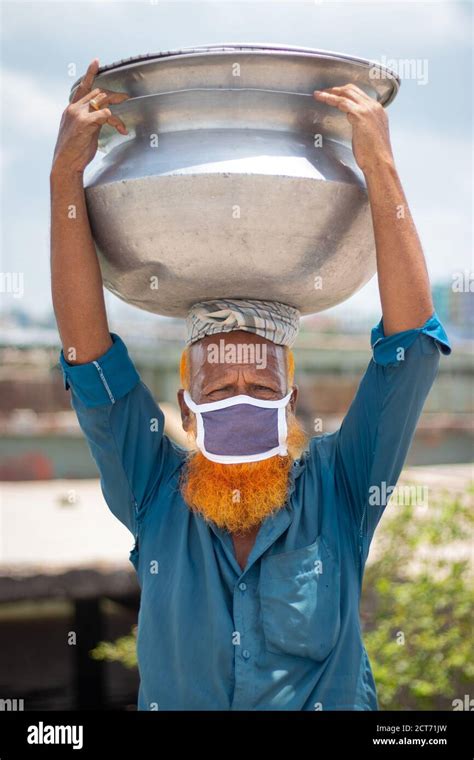 Diferentes tipos de mascarillas fotografías e imágenes de alta