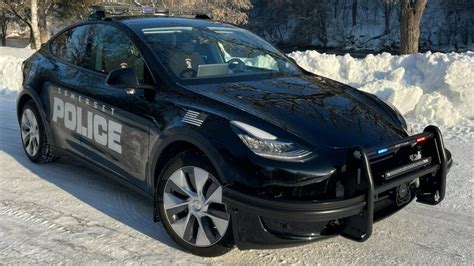 Police Dept Predicts Tesla Cruiser To Save Them In Years