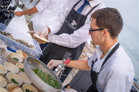 A Grado La Cena Spettacolo Di Friuli Venezia Giulia Via Dei Sapori Il