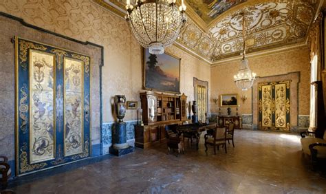 Aperture Serali Per Il Palazzo Reale Di Napoli Con Un Sabato Da Re Due