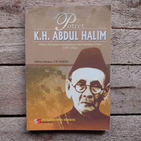 jual biografi potret kh abdul halim original shopee indonesia