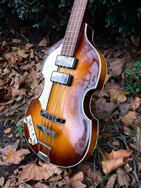 Hofner Cavern Bass Left Handed Mccartney The Beatles