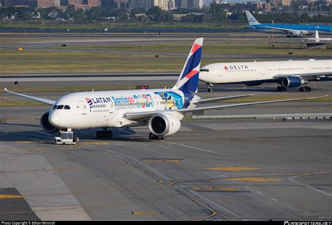 CC BBE LAN Airlines Boeing 787 8 Dreamliner Photo By Ethan Minnich ID