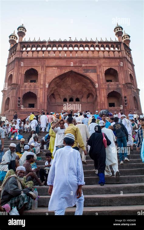 Friday Prayer At Delhi S Jama Masjid A Mosque Built Between And