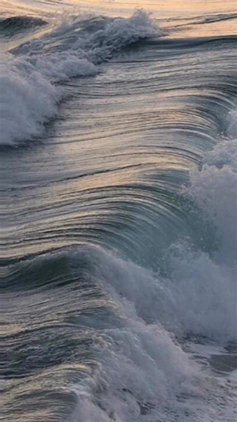 WAVE LIVE WALLPAPER [Video] | Wave illustration, Live wallpaper iphone ...