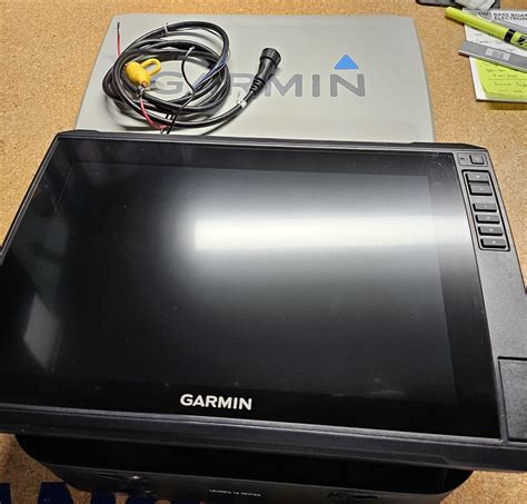 GARMIN ECHOMAP ULTRA 126SV W/O TRANSDUCER *USED*