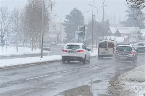 Pao prvi sneg u Srbiji Vojvodina uživo vesti