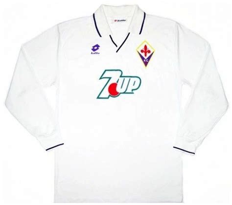 Lhistoire du maillot interdit de la Fiorentina 1992 Dégaine