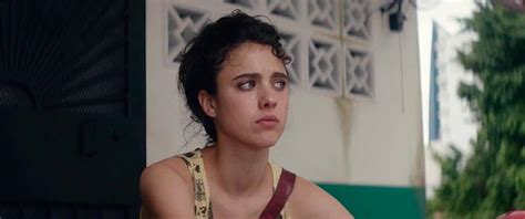 Фильм «Звёзды в полдень» (2022) - сюжет, актеры и роли, кадры из фильма