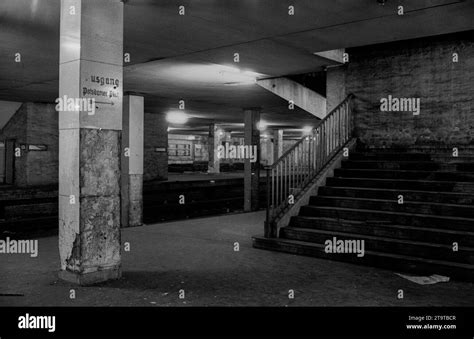 Geisterbahnhof Potsdamer Platz Ddr Berlin 17 6 1990 S Bahnhof