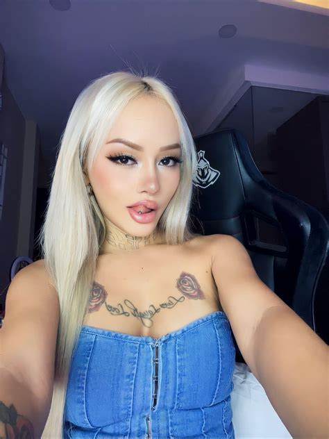 [onlyfans][xvinarose] Want to add some heat to your life? Find an asian