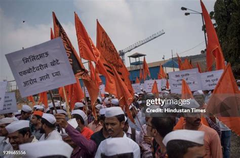 Members Of Sri Shiv Pratishthan Organized Bhide Guruji Sanman Morcha In ...