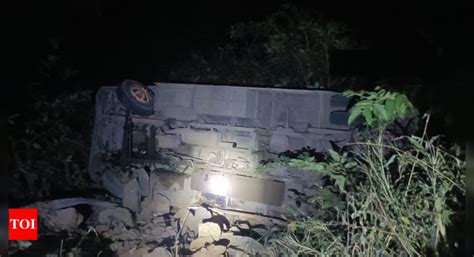 Maharashtra 7 Injured As School Bus Falls Into Gorge In Raigarh