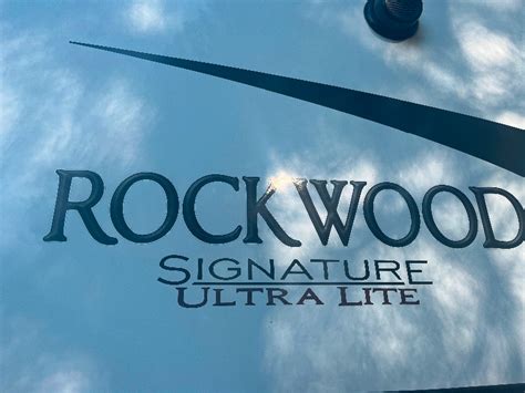 2018 Rockwood Signature Ultralight Travel Trailer Travel Trailers