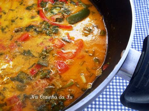 Softs e Receitas Moqueca à Baiana e Batatas Assadas Ervas