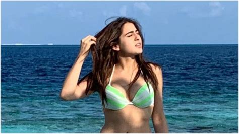 Sara Ali Khan Flaunts Her Toned Body In Hot Bikini Photos