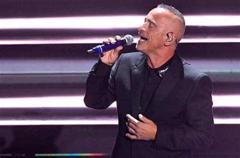 Eros Ramazzotti Il Concerto A Milano Fa Il Tutto Esaurito