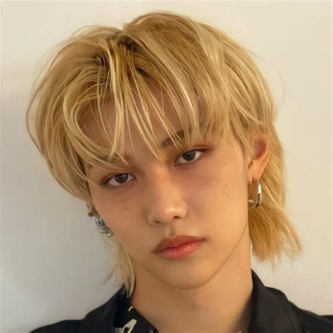 diya ☀️ on Twitter in 2021 | Felix stray kids, Felix, Mullet hairstyle