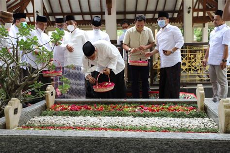 Safari Hari Santri Dan Napaktilas Resolusi Jihad Partai Gerindra