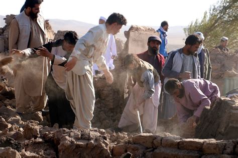 Fast Tote Verzweiflung Nach Erdbeben In Afghanistan